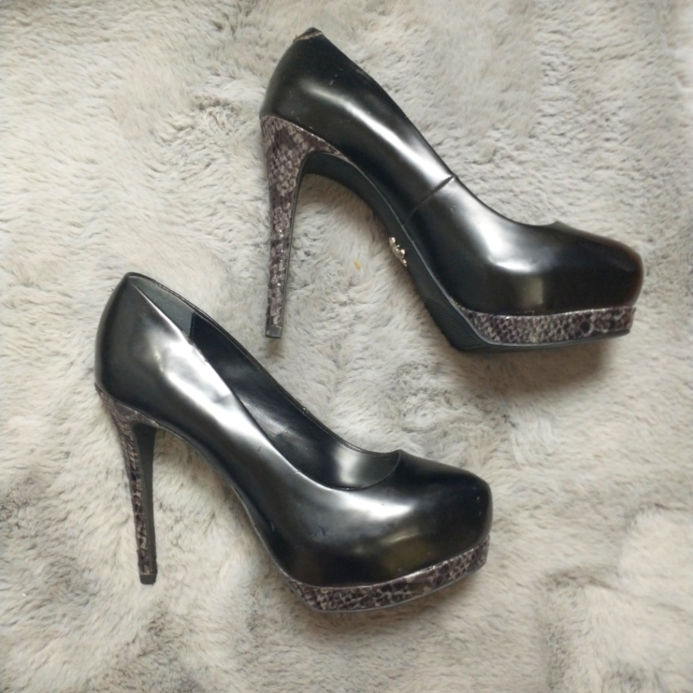 Vera Wang Faux Snakeskin Heels